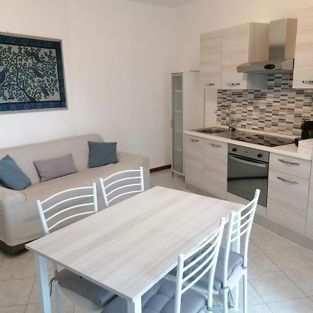 Accogliente Bilocale Apartamento Novara Exterior foto