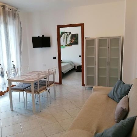 Accogliente Bilocale Apartamento Novara Exterior foto